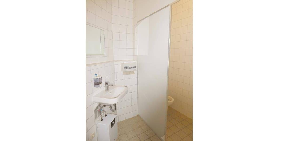 Gewerbeobjekt Nürnberg Wetzendorf - 2 Zimmer, 51 m&sup2;, 645&euro; | Angebot:25683953