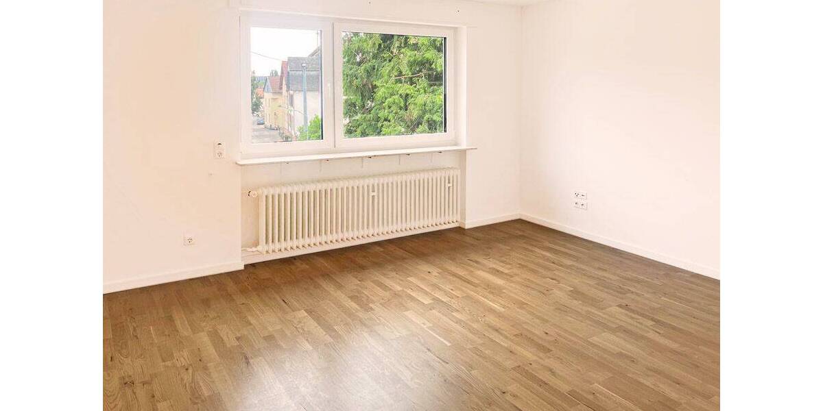 Einfamilienhaus Frankfurt am Main Seckbach - 7 Zimmer, 185 m&sup2;, 2.900&euro; | Angebot:26806913