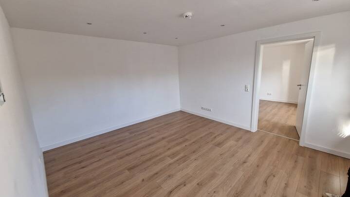 Etagenwohnung Mainz Weisenau - 2 Zimmer, 40 m&sup2;, 800&euro; | Angebot:26015189