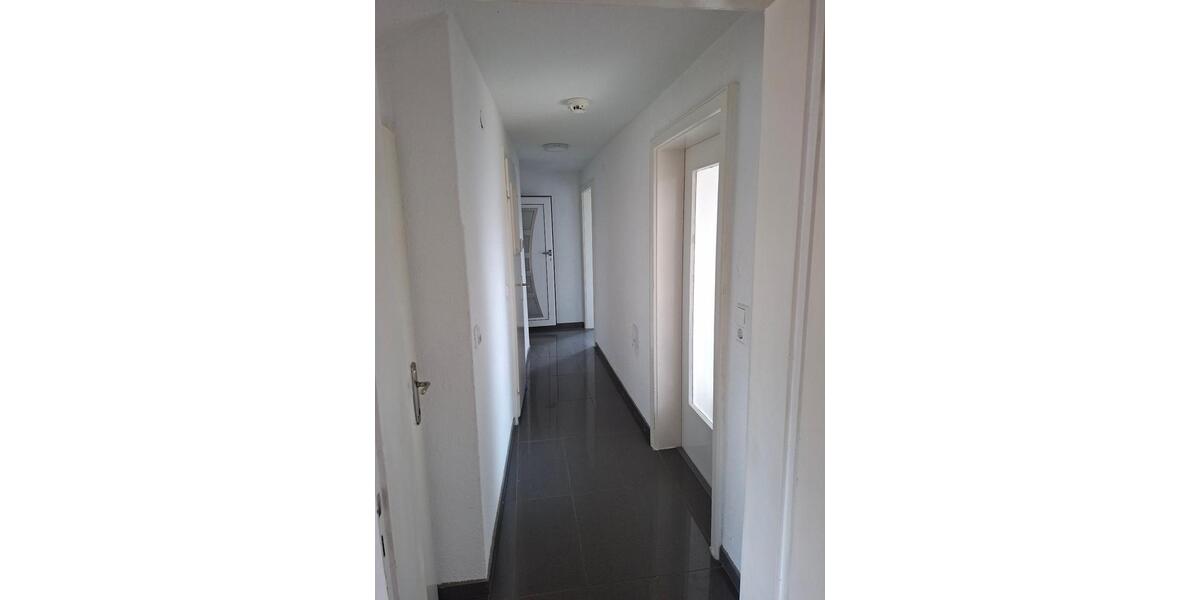 Dachgeschoßwohnung Westerheim - 2.5 Zimmer, 80 m&sup2;, 950&euro; | Angebot:26507643