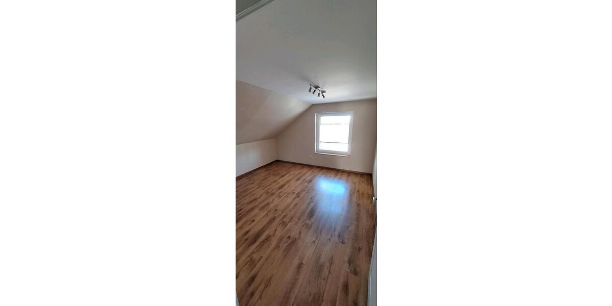 Etagenwohnung Borken - 4 Zimmer, 140 m&sup2;, 1.400&euro; | Angebot:26535405