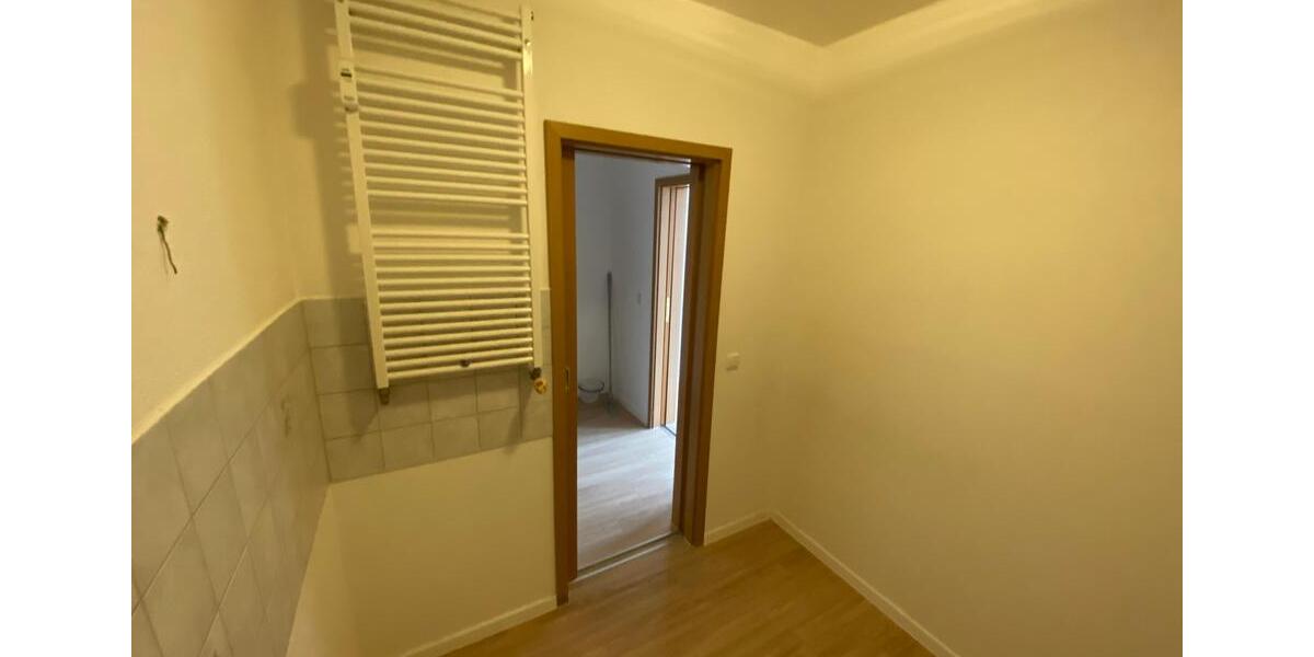 Dachgeschoßwohnung Werdau - 1.5 Zimmer, 35 m&sup2;, 193&euro; | Angebot:20345816