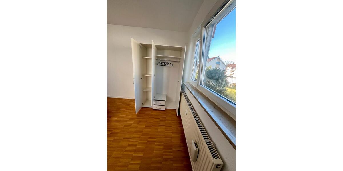 Wohnen auf Zeit Fellbach - 3 Zimmer, 72 m&sup2;, 590&euro; | Angebot:26516311