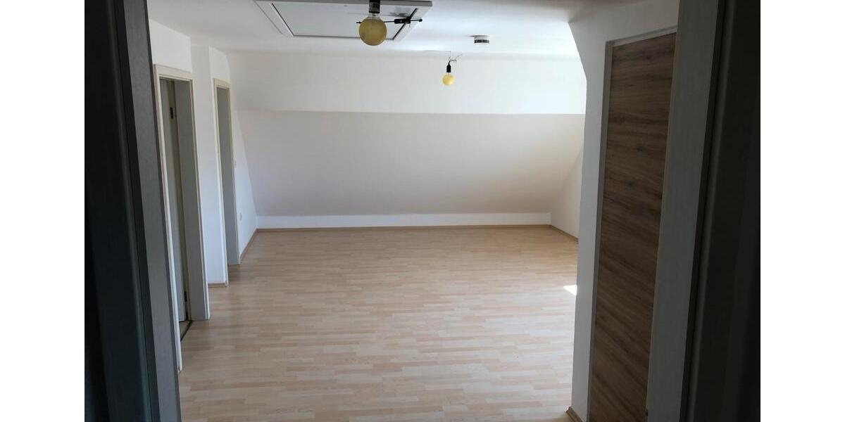Dachgeschoßwohnung Schlitz - 2 Zimmer, 55 m&sup2;, 435&euro; | Angebot:26498692