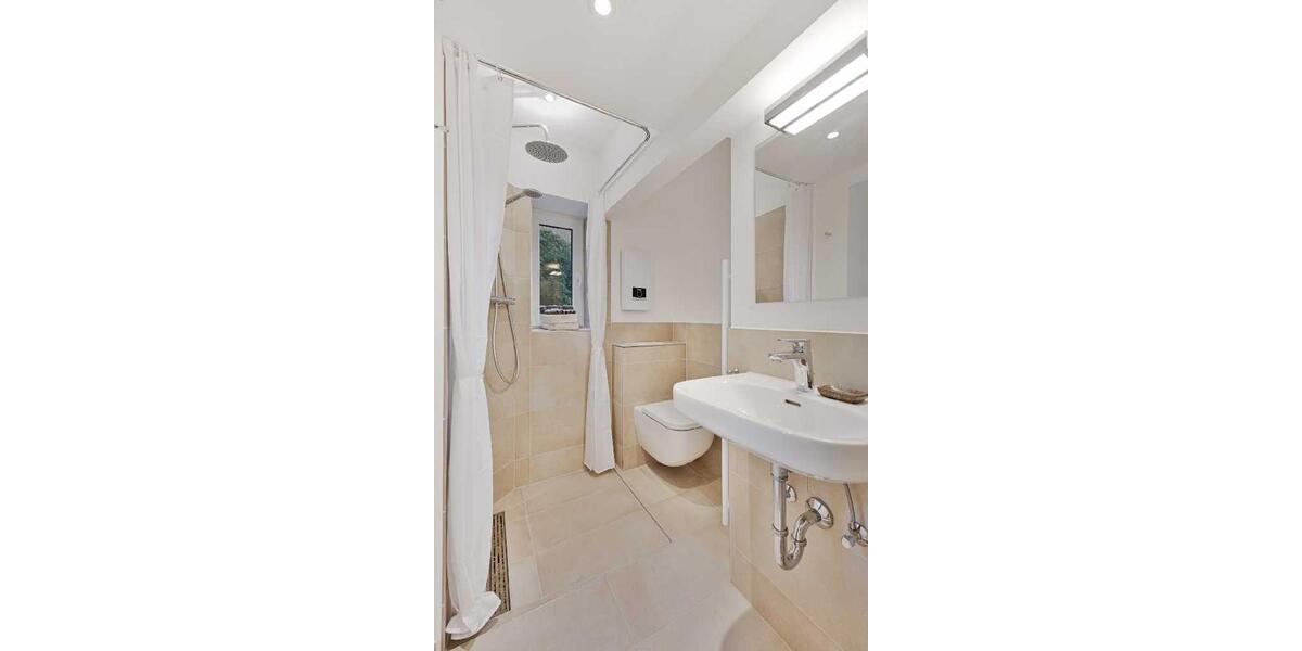 Wohnen auf Zeit Düsseldorf Stadtbezirk 2 - 1 Zimmer, 42 m&sup2;, 1.350&euro; | Angebot:24524347