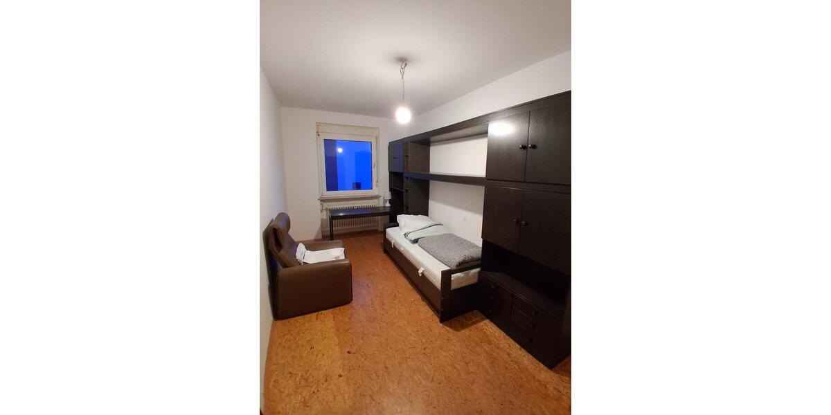 Etagenwohnung Sulzbach am Main - 6 Zimmer, 106 m&sup2;, 28&euro; | Angebot:25336001