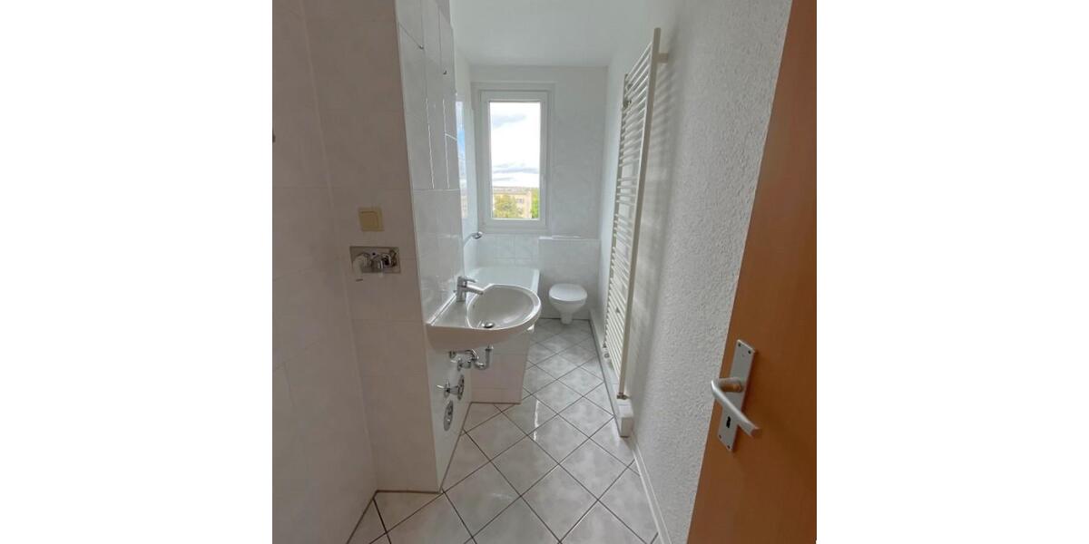 Etagenwohnung Querfurt - 2 Zimmer, 48 m&sup2;, 279&euro; | Angebot:25922722