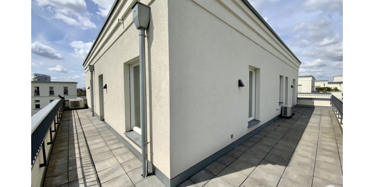 Wohnen in hochwertigem Ambiente mit internationalem Flair. Luxus-Penthouse Heinrich-Heine-Gärten - Einfamilienhaus Düsseldorf Heerdt | Angebot:26748838