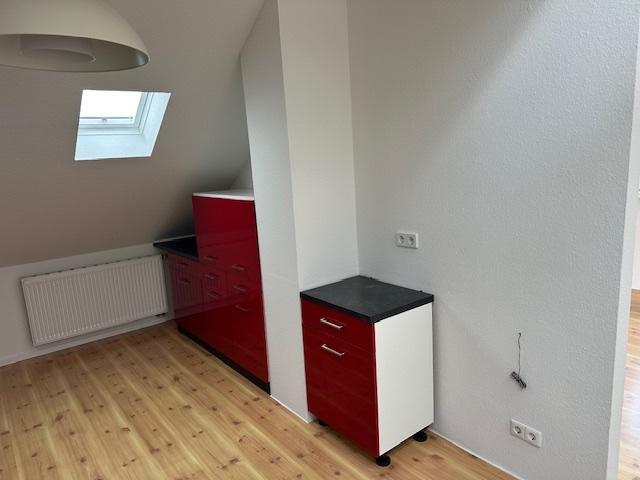 Dachgeschoßwohnung Dresden Cotta - 3 Zimmer, 92 m&sup2;, 911&euro; | Angebot:26624793