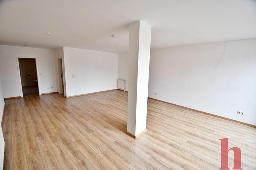 2-Zimmer-Wohnung mit Dachterrasse in Innenstadtlage zimmer