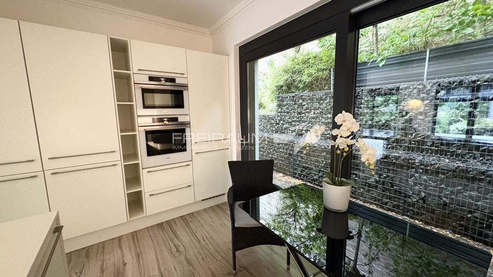 Maisonettenwohnung Siegen - 4 Zimmer, 190 m&sup2;, 2.000&euro; | Angebot:26496310