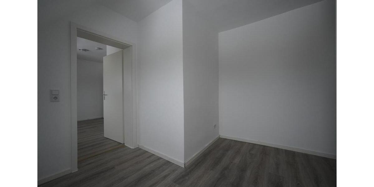 Dachgeschoßwohnung Bebra - 3 Zimmer, 93 m&sup2;, 580&euro; | Angebot:24682533