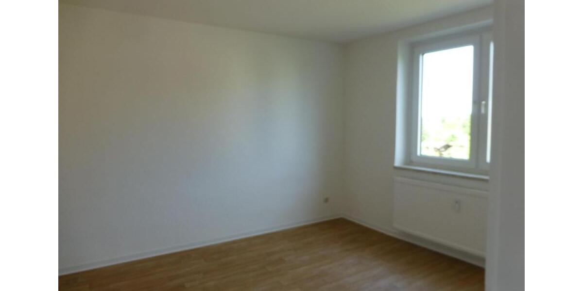Etagenwohnung Tarnow - 3 Zimmer, 63 m&sup2;, 345&euro; | Angebot:25868130