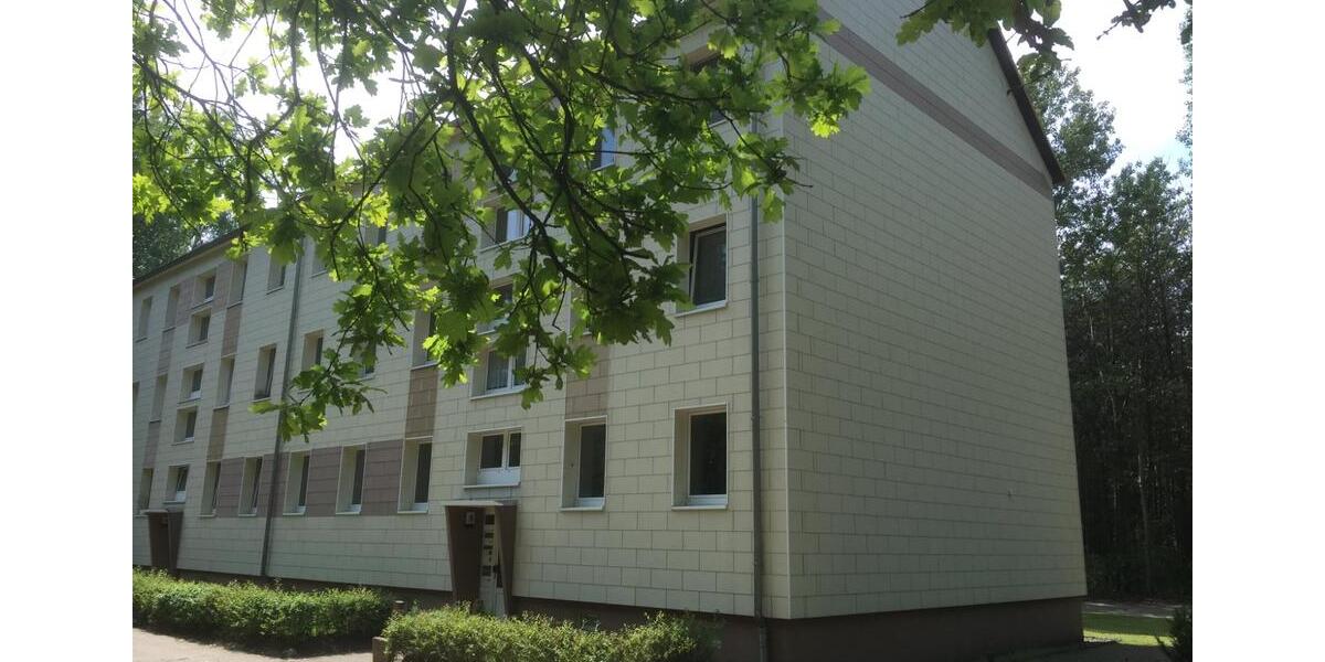 Etagenwohnung Lewitzrand - 3 Zimmer, 68 m&sup2;, 405&euro; | Angebot:12502080