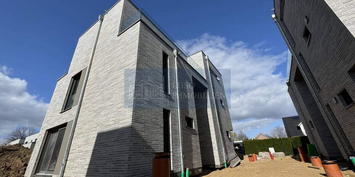 Doppelhaushälfte Wedel Marienhof - 4 Zimmer, 132 m&sup2;, 3.000&euro; | Angebot:26154939