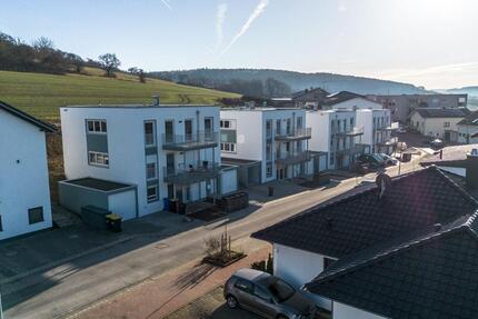 Wohnung Igersheim - 3 Zimmer, 89 m&sup2;, 1.040&euro; | Angebot:24613410