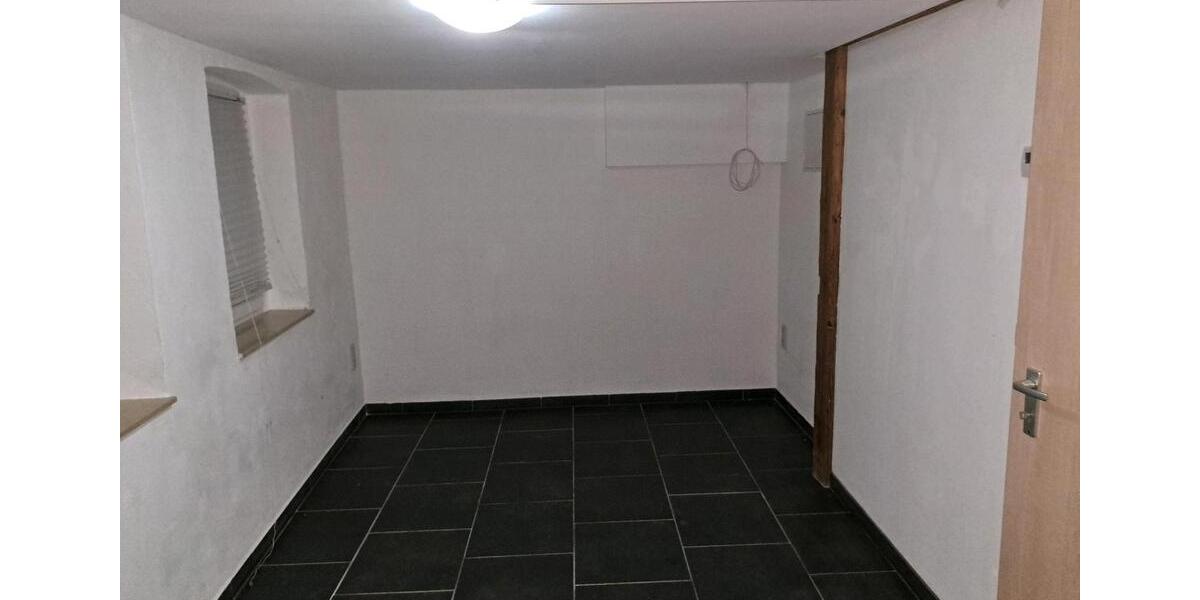 Erdgeschoßwohnung Bürgel - 2 Zimmer, 60 m&sup2;, 650&euro; | Angebot:27633514