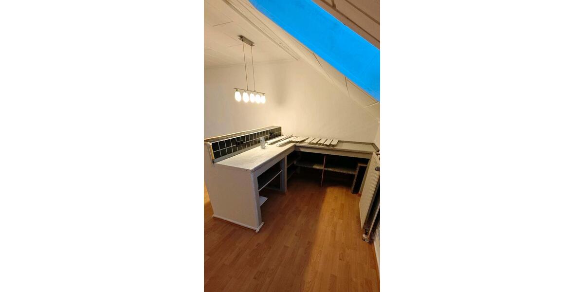 Dachgeschoßwohnung Eschweiler - 3.5 Zimmer, 102 m&sup2;, 910&euro; | Angebot:24842438