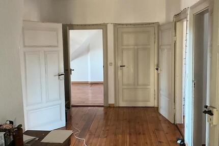 Wohnen auf Zeit Coburg - 3 Zimmer, 150 m&sup2;, 400&euro; | Angebot:26066296