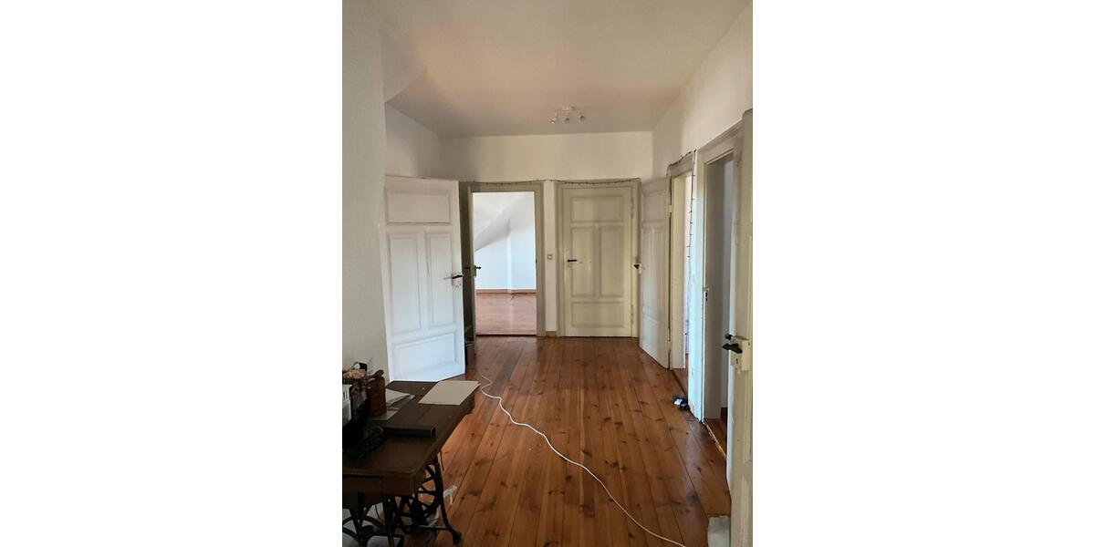 Wohnen auf Zeit Coburg - 3 Zimmer, 150 m&sup2;, 400&euro; | Angebot:26066296