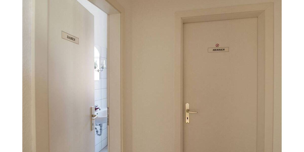 Gewerbeobjekt Frankenberg - 4 Zimmer, 116 m&sup2;, 696&euro; | Angebot:26862979