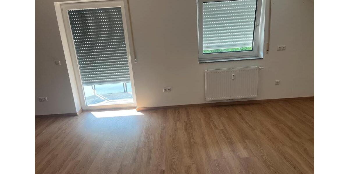 Etagenwohnung Hallerndorf - 2 Zimmer, 80 m&sup2;, 850&euro; | Angebot:25977278