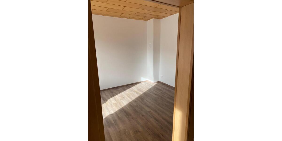 Etagenwohnung Raguhn-Jeßnitz Jeßnitz - 1 Zimmer, 25 m&sup2;, 335&euro; | Angebot:24851584