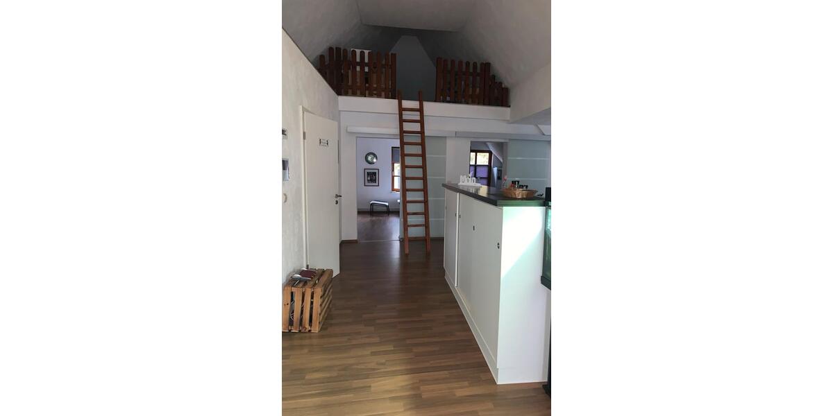 Dachgeschoßwohnung Hoya - 1 Zimmer, 95 m&sup2;, 1.000&euro; | Angebot:26399681