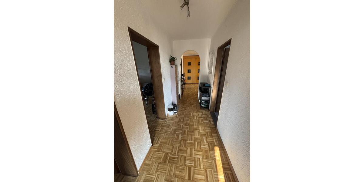 Etagenwohnung Schierling - 3 Zimmer, 88 m&sup2;, 800&euro; | Angebot:24816208