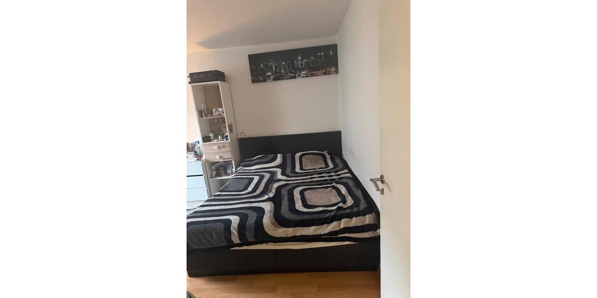 Wohnen auf Zeit Darmstadt - 22 Zimmer, 65 m&sup2;, 660&euro; | Angebot:25146165