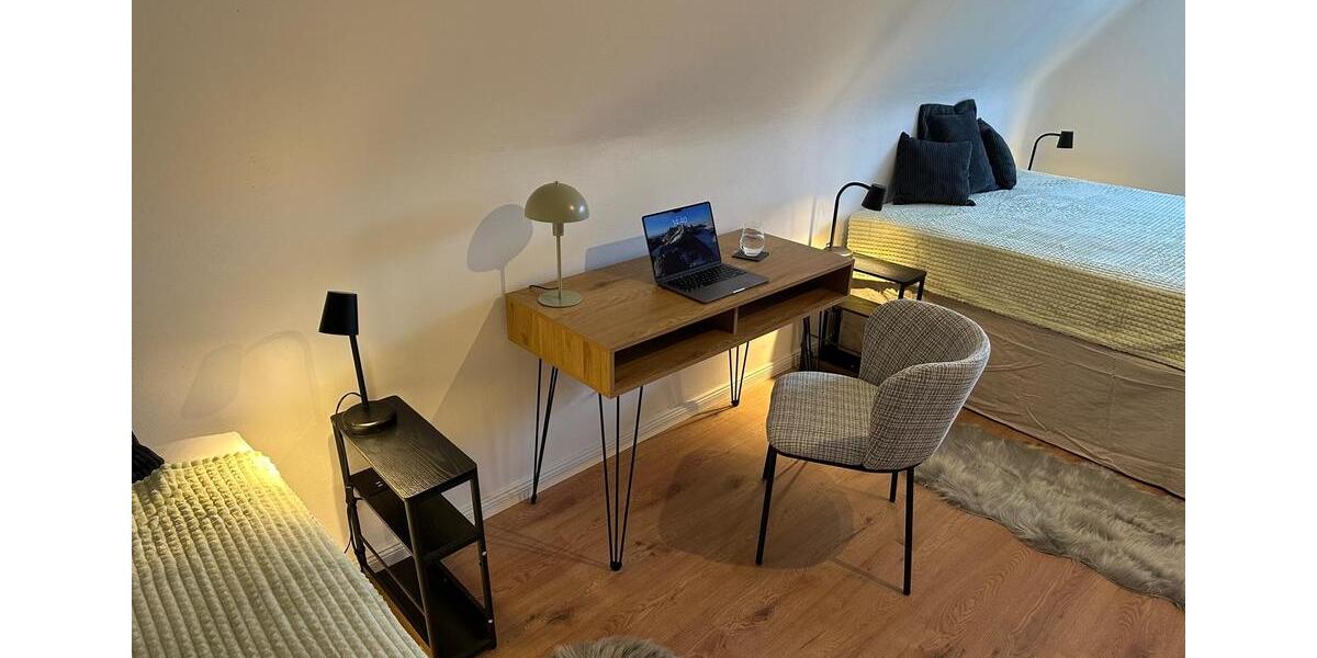 Etagenwohnung Ahrensburg - 4 Zimmer, 110 m&sup2;, 2.500&euro; | Angebot:26579116