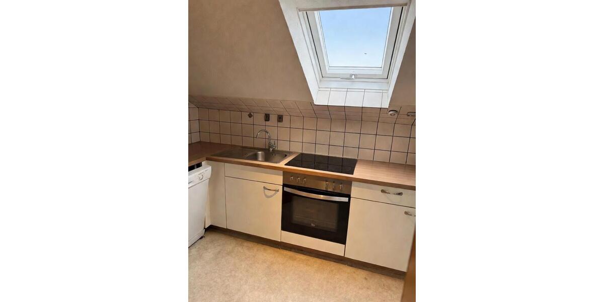 Dachgeschoßwohnung Bad Neustadt an der Saale - 4 Zimmer, 80 m&sup2;, 550&euro; | Angebot:26213373