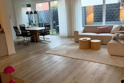 Wohnung Lingen (Ems) - 2 Zimmer, 83 m&sup2;, 950&euro; | Angebot:25852977