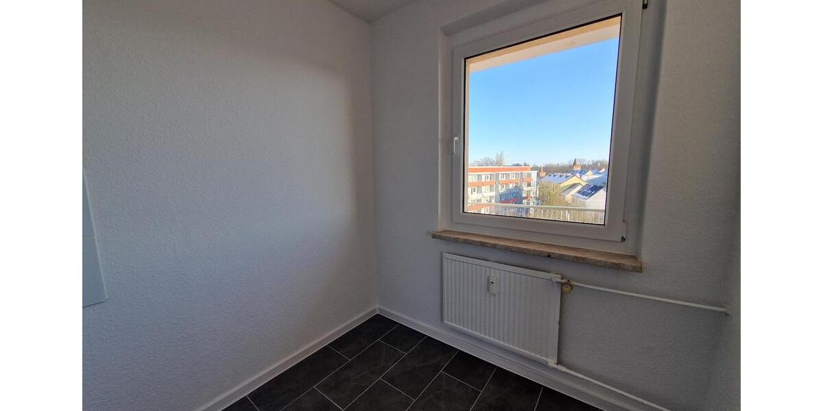 Dachgeschoßwohnung Zerbst (Anhalt) - 2 Zimmer, 50 m&sup2;, 255&euro; | Angebot:26264135