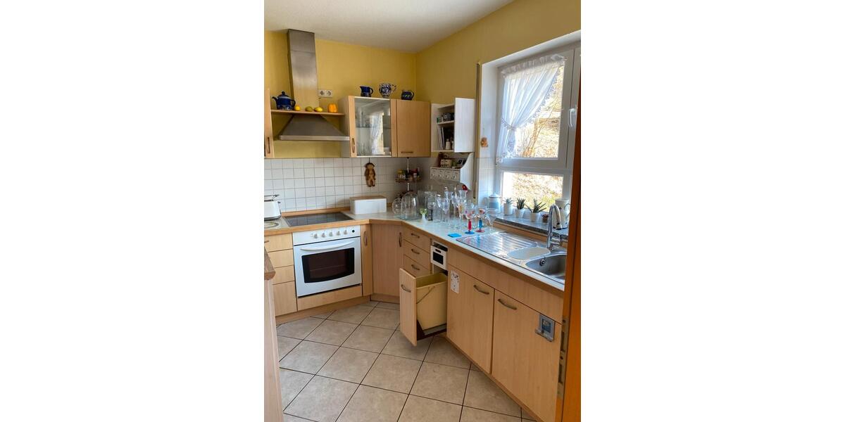 Etagenwohnung Heimbuchenthal - 5 Zimmer, 135 m&sup2;, 1.200&euro; | Angebot:26034261