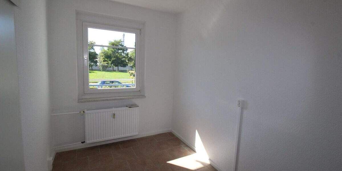 Etagenwohnung Ebersbach-Neugersdorf Ebersbach - 3 Zimmer, 70 m&sup2;, 380&euro; | Angebot:25689488