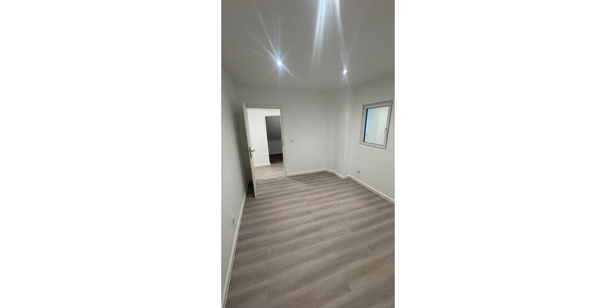 Dachgeschoßwohnung Bernkastel-Kues Kues - 4 Zimmer, 120 m&sup2;, 850&euro; | Angebot:24795438