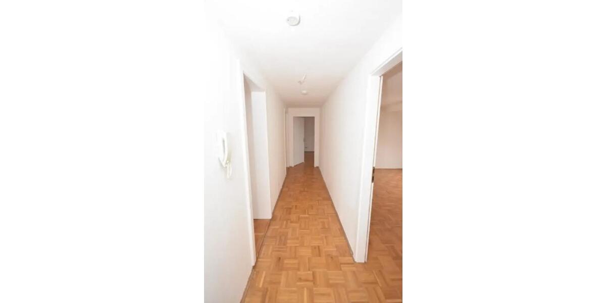 Etagenwohnung Rochlitz - 4 Zimmer, 98 m&sup2;, 725&euro; | Angebot:25366571