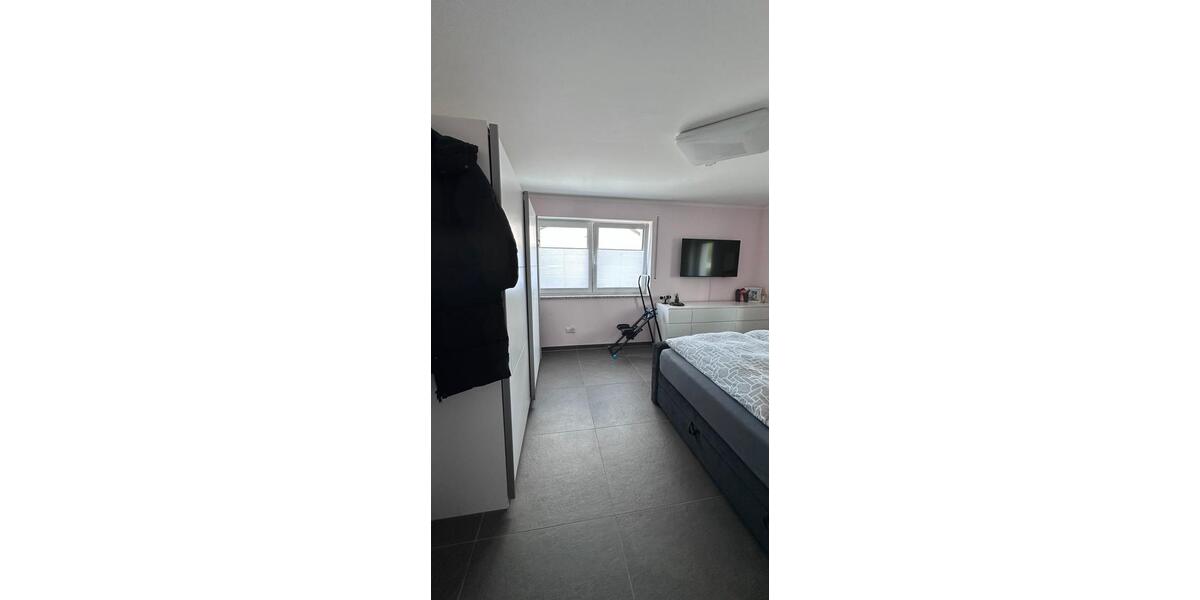 Etagenwohnung Schwandorf - 3 Zimmer, 110 m&sup2;, 1.200&euro; | Angebot:26631623