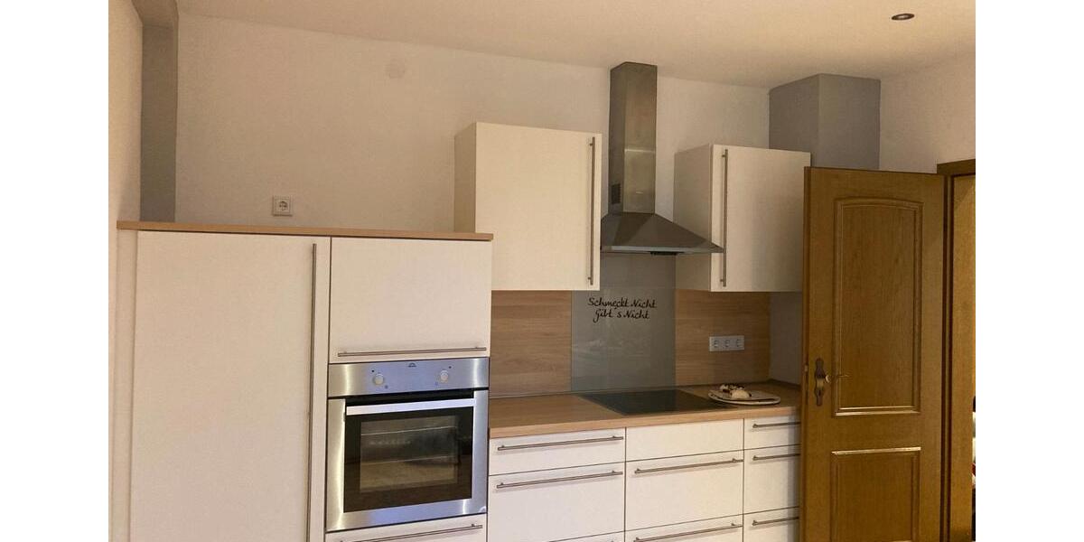Erdgeschoßwohnung Bad Arolsen - 6 Zimmer, 140 m&sup2;, 1.600&euro; | Angebot:26648470