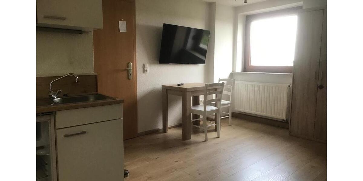 Dachgeschoßwohnung Oberkotzau - 1 Zimmer, 20 m&sup2;, 345&euro; | Angebot:26281610