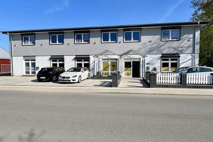 Gewerbefläche , Büroräume , Praxisräume 150 m² in TOP LAGE im Gewerbegebiet Oldenburg i.H. zimmer