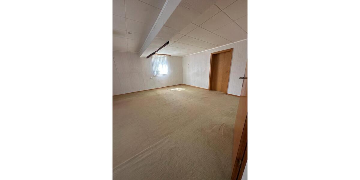 Mehrfamilienhaus, Wohnhaus Fuldabrück - 8 Zimmer, 178 m&sup2;, 1.250&euro; | Angebot:26294804