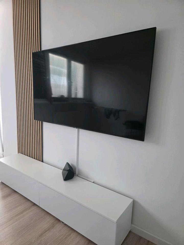 WG Zimmer, komplett neue Möbel , Laminat, Balkon
