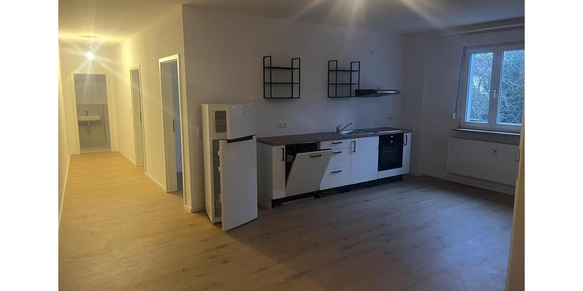 Frisch renovierte 3 Zimmerwohnung mit Wohnküche 3 zimmer