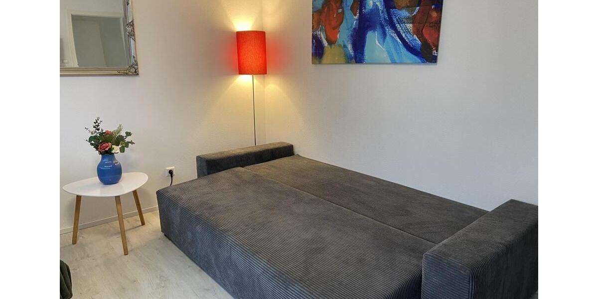 Dachgeschoßwohnung Sindelfingen Sindelfingen (Stadt) - 2 Zimmer, 50 m&sup2;, 1.100&euro; | Angebot:26660012
