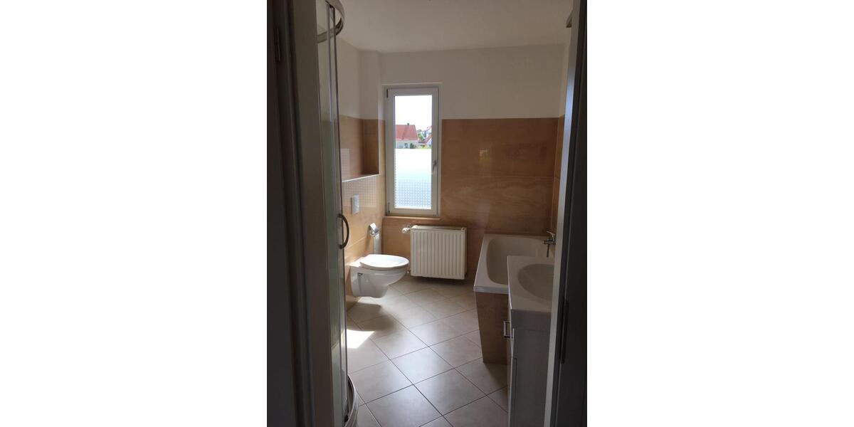 Dachgeschoßwohnung Thale - 3 Zimmer, 66 m&sup2;, 400&euro; | Angebot:24769930