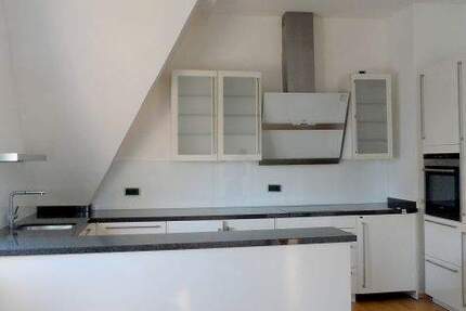 3 Zimmer Jugendstielwohnung mit EBK und Terrasse! 3 zimmer