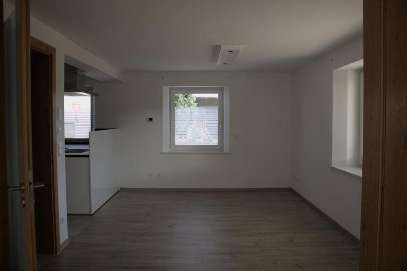 4 -Zimmer Wohnung in Oberstimm
