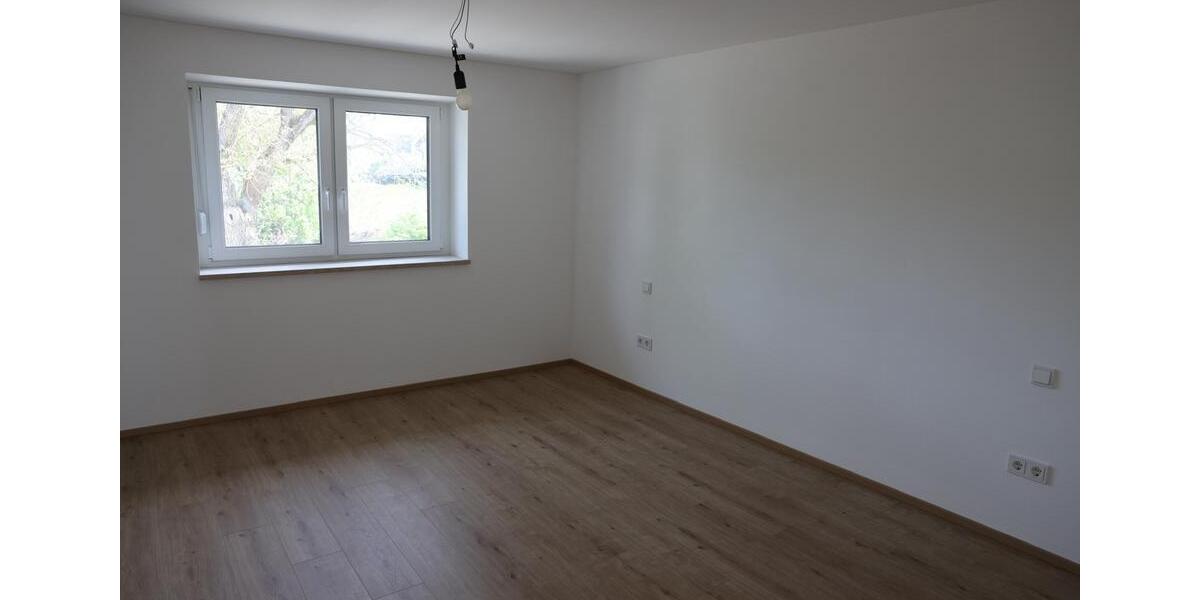 Dachgeschoßwohnung Monheim - 3 Zimmer, 110 m&sup2;, 1.150&euro; | Angebot:26413703